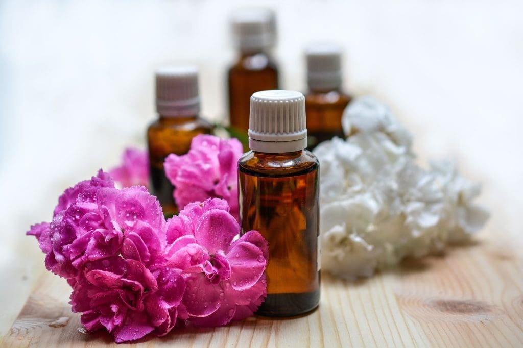 10 Essential Oils For Holistic Health And Wellness
