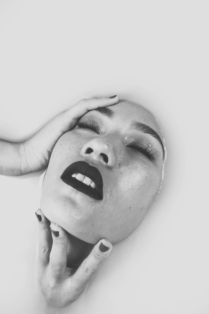 Best Practices For Preventing Age-related Skin Issues And Maintaining A Youthful Appearance