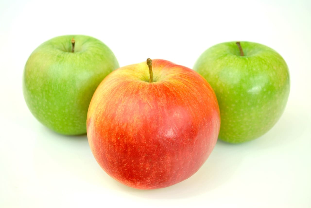 How To Navigate Dining Out While Sticking To A Healthy Diet