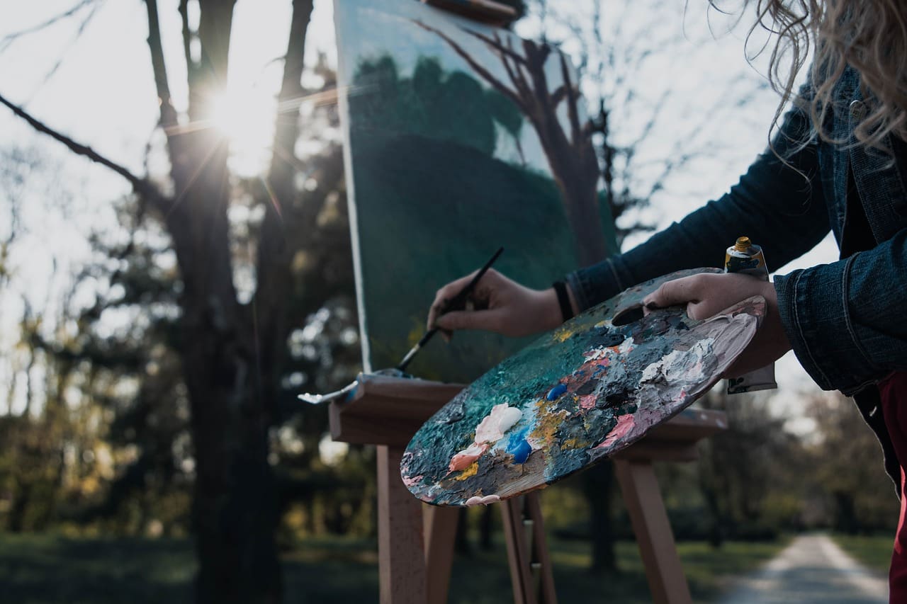 The Role Of Creativity And Artistic Expression In Healthy Aging